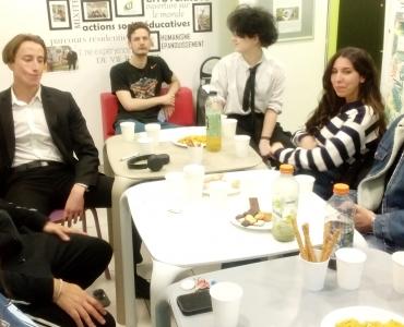 clichy accueil de Cécile par les jeunes